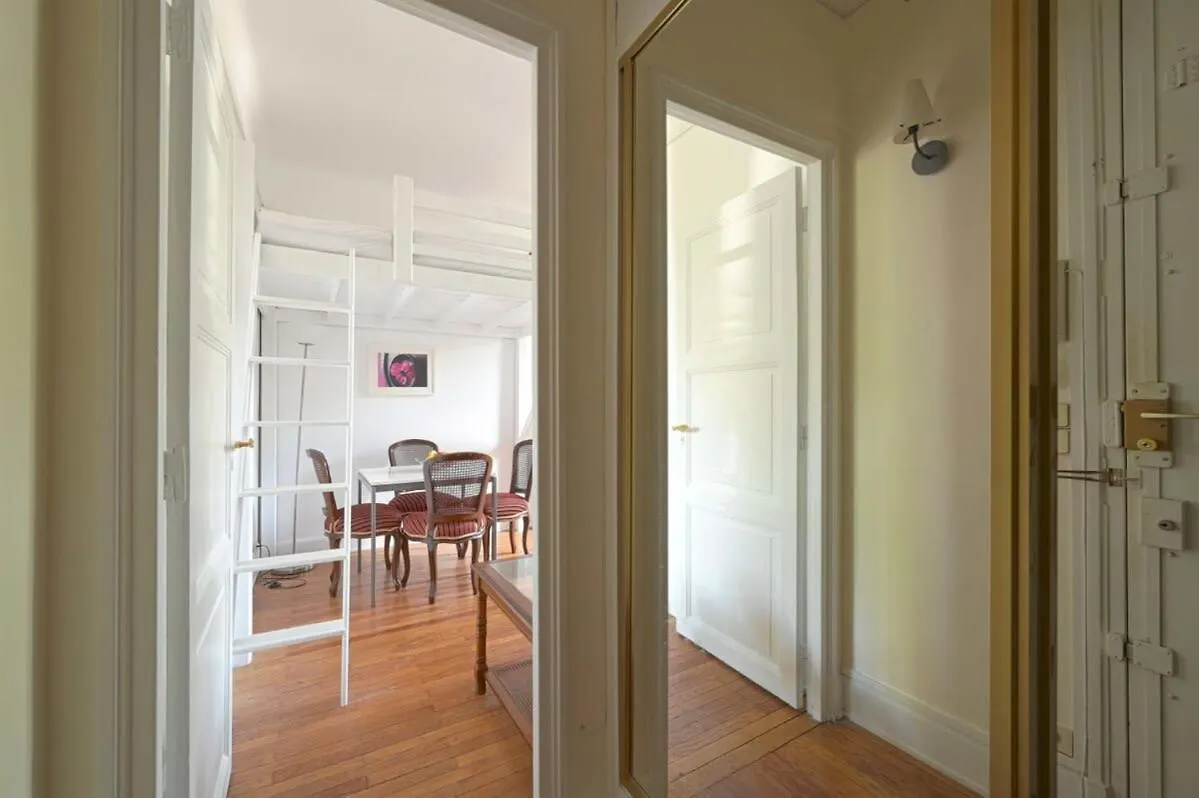 Appartement Charming Bright Studio In Luxurious 16Th à Paris